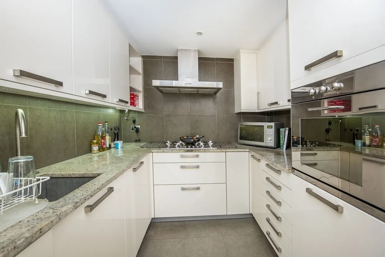 London Road, Isleworth, TW7 photo 2