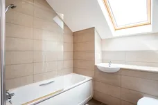 Church Street Rudgwick RH12 photo 4