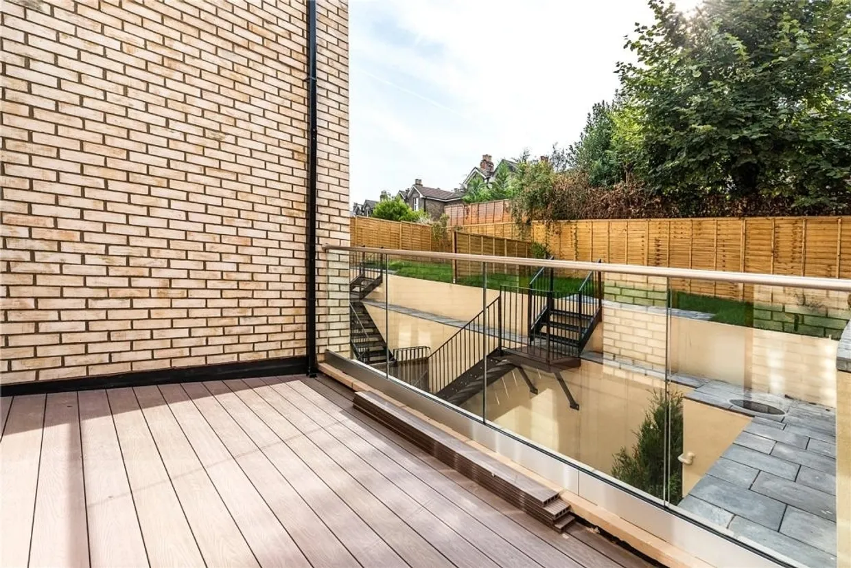 East Dulwich Grove London SE22 photo 4