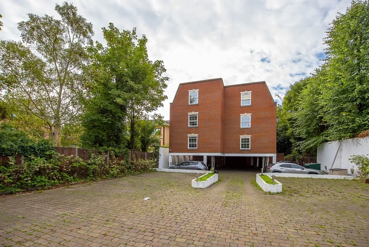 London Road, Isleworth, TW7 photo 7