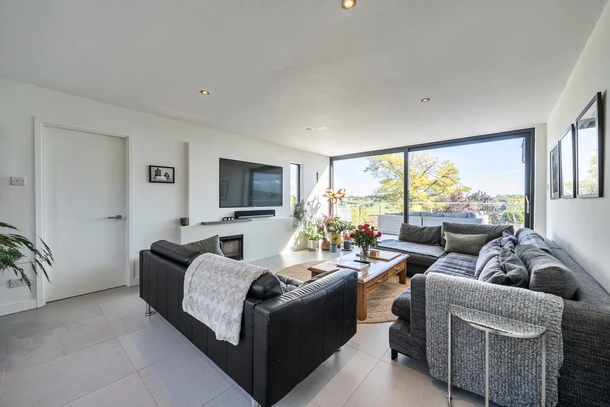 Longwood Road, Owslebury, SO21 photo 7