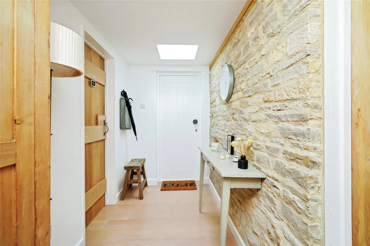 Filkins, Lechlade, Oxfordshire, GL7