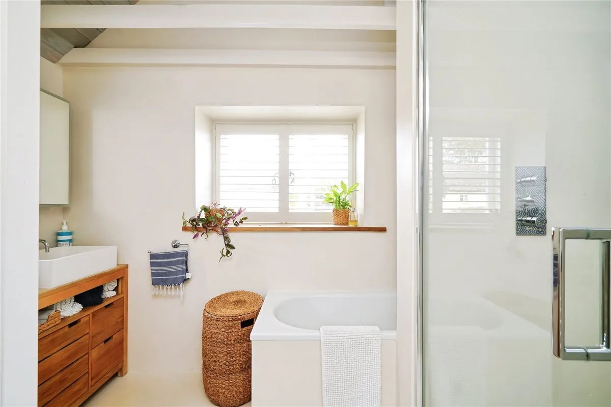 Filkins, Lechlade, Oxfordshire, GL7