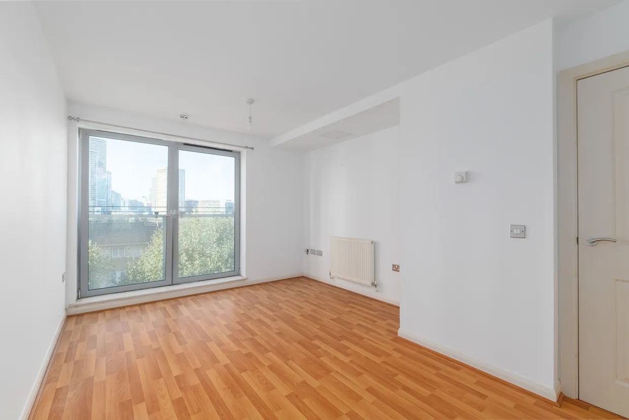 Newport Avenue, London, E14 photo 2