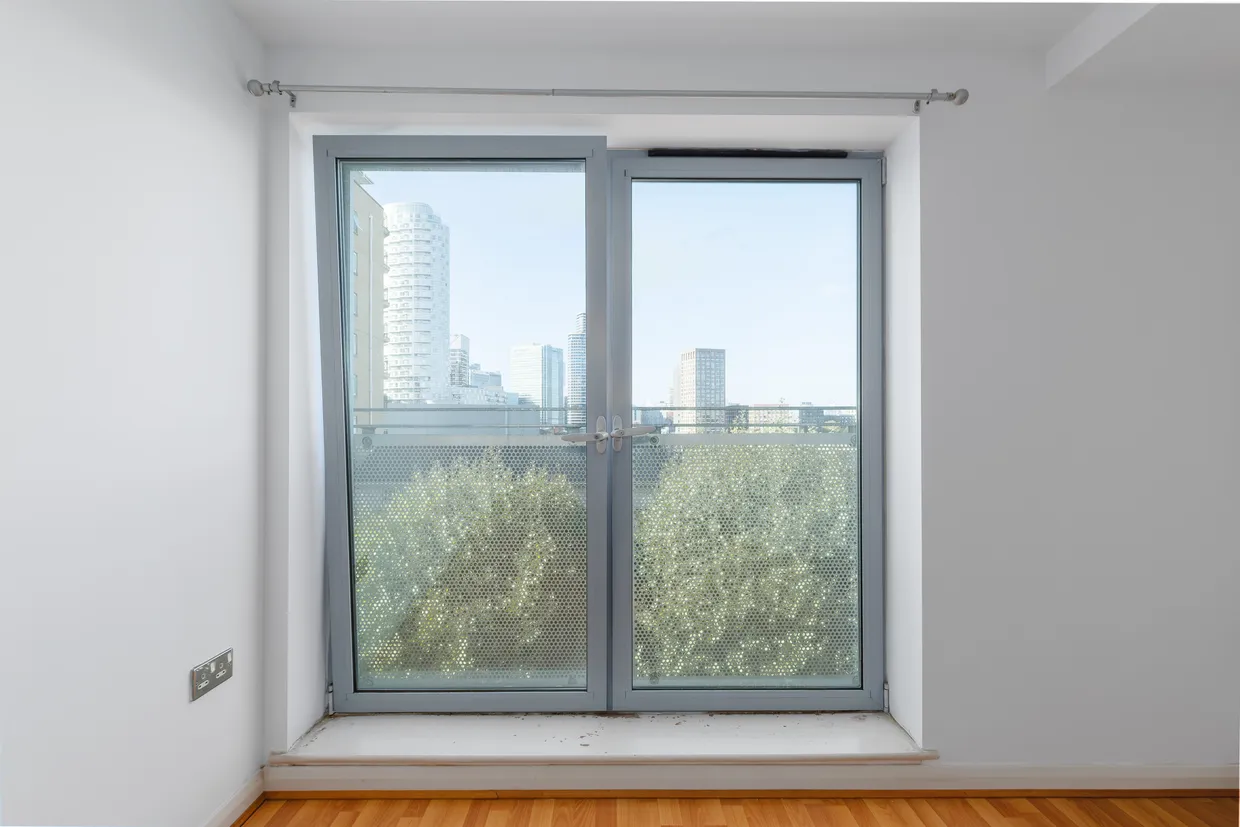 Newport Avenue, London, E14 photo 6