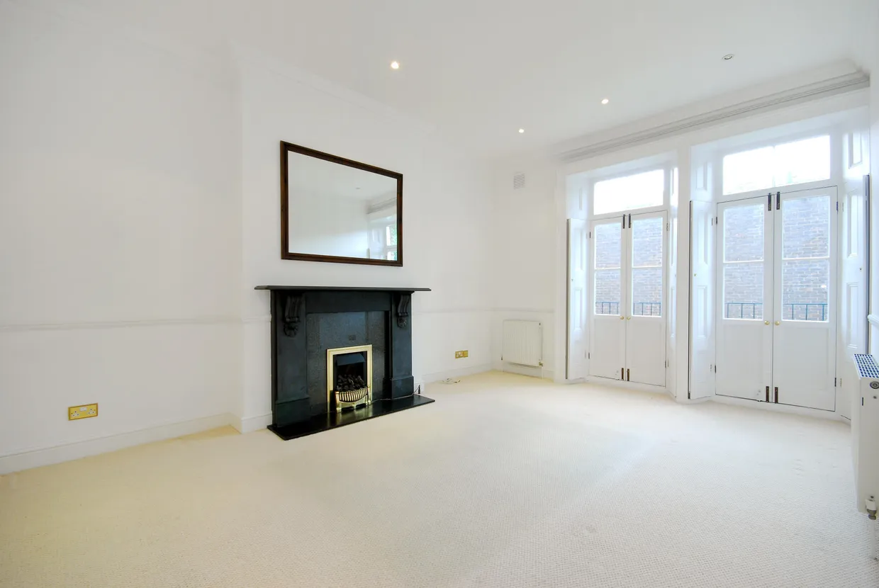 Lyndhurst Road Hampstead NW3 photo 2