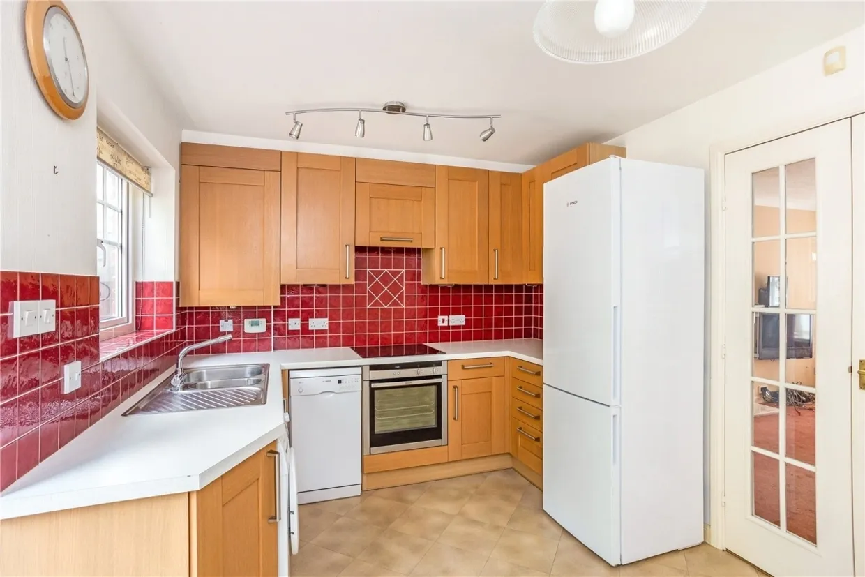 Hopwood Close Watford WD17 photo 3