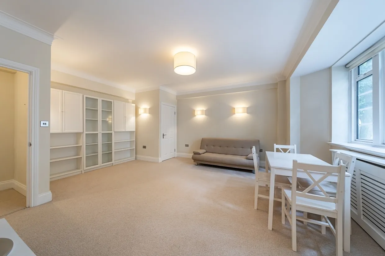 Vicarage Gate London W8 photo 1