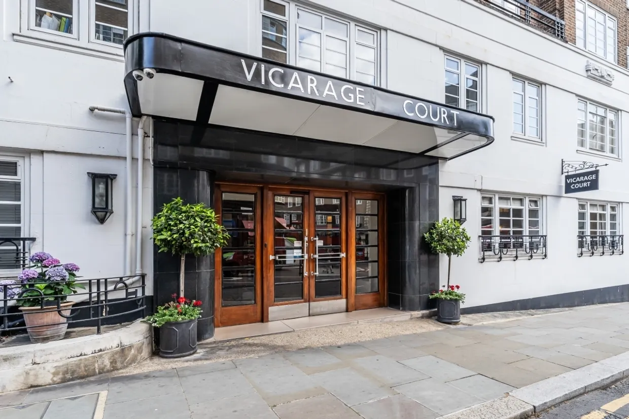 Vicarage Gate London W8 photo 3