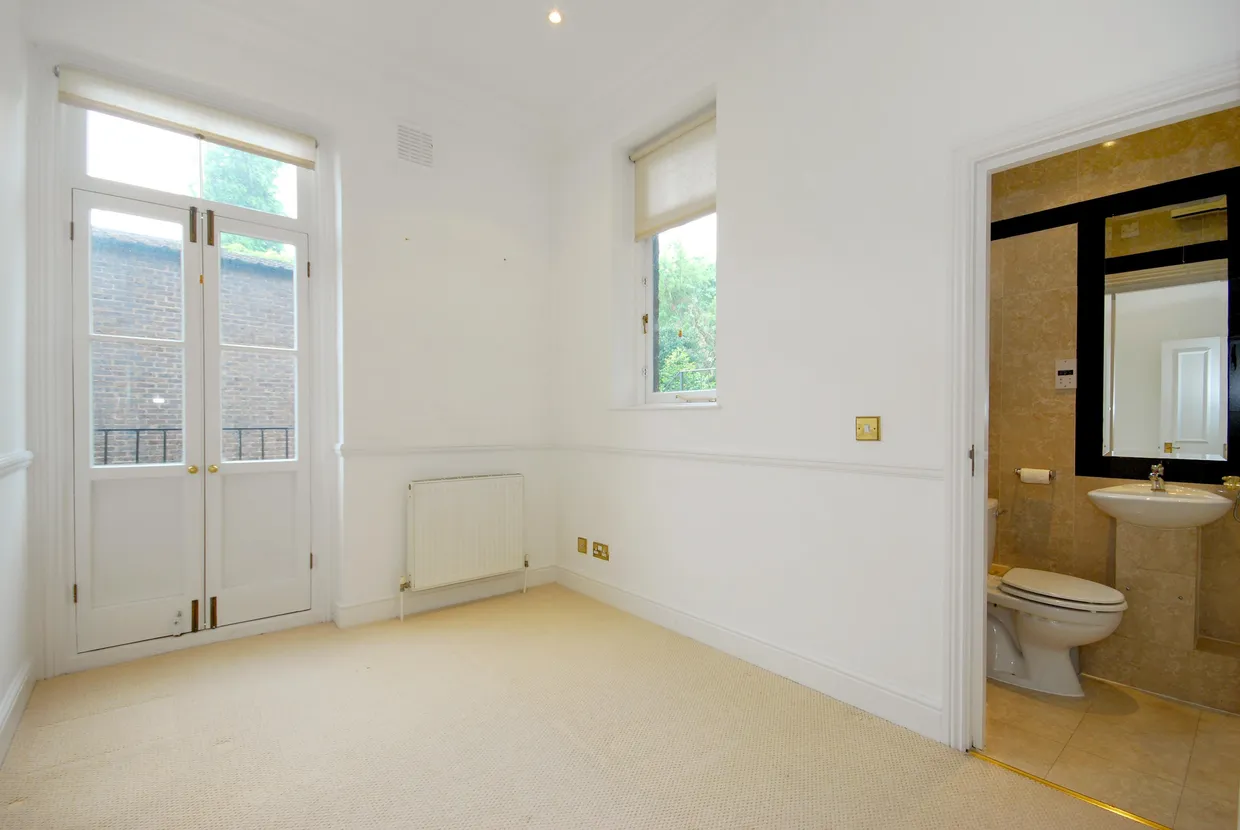 Lyndhurst Road Hampstead NW3 photo 4