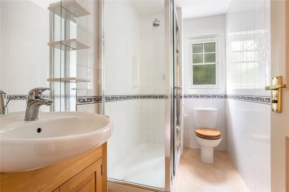 Hopwood Close Watford WD17 photo 7