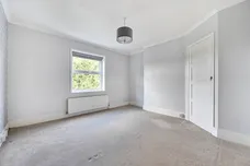 Springfield Road Southborough TN4 photo 5