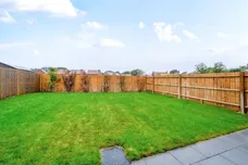 Medland Close Cranleigh GU6 photo 14
