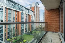 Seagull Lane London E16 photo 2