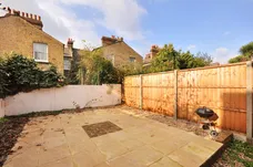 Honeybrook Road London SW12 photo 4