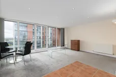 Seagull Lane London E16 photo 6