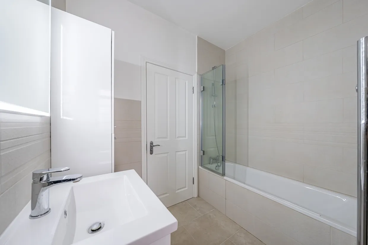 Vicarage Gate London W8 photo 13
