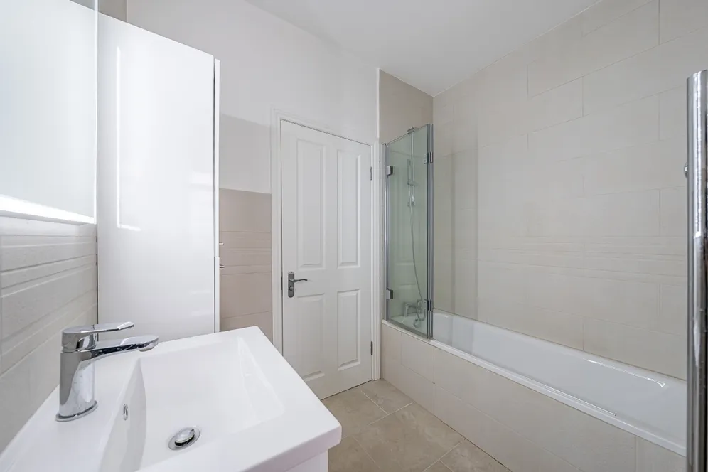 Vicarage Gate London W8 photo 13