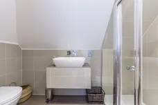 Coppetts Road London N10 photo 22