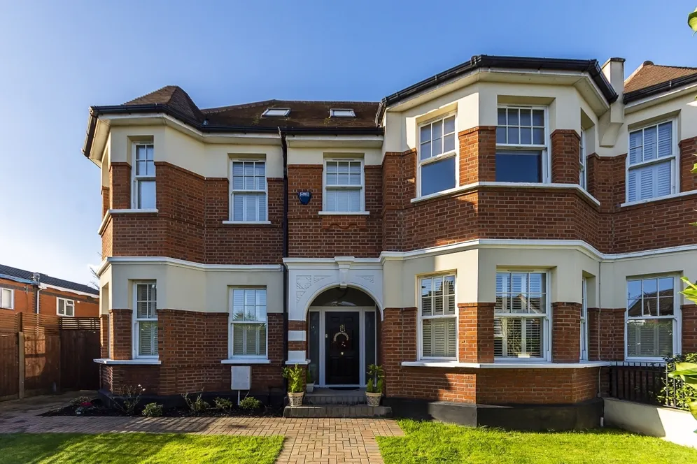 Coppetts Road London N10 photo 24