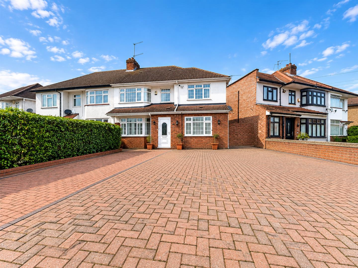 Cranbourne Close, Slough Image 1