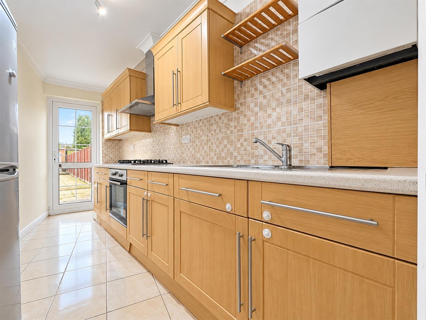 Cranbourne Close, Slough Image 10