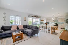 The Limes, Bracknell, RG42 photo 5
