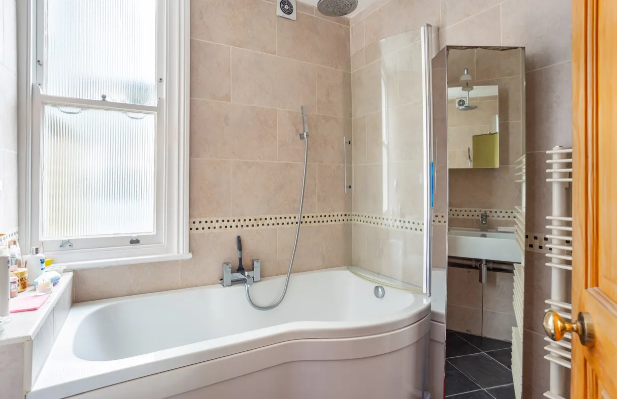 College Road, Epsom, KT17 photo 14