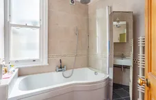College Road, Epsom, KT17 photo 14