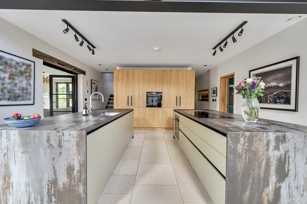 Hoe Street, Hambledon, PO7 photo 9