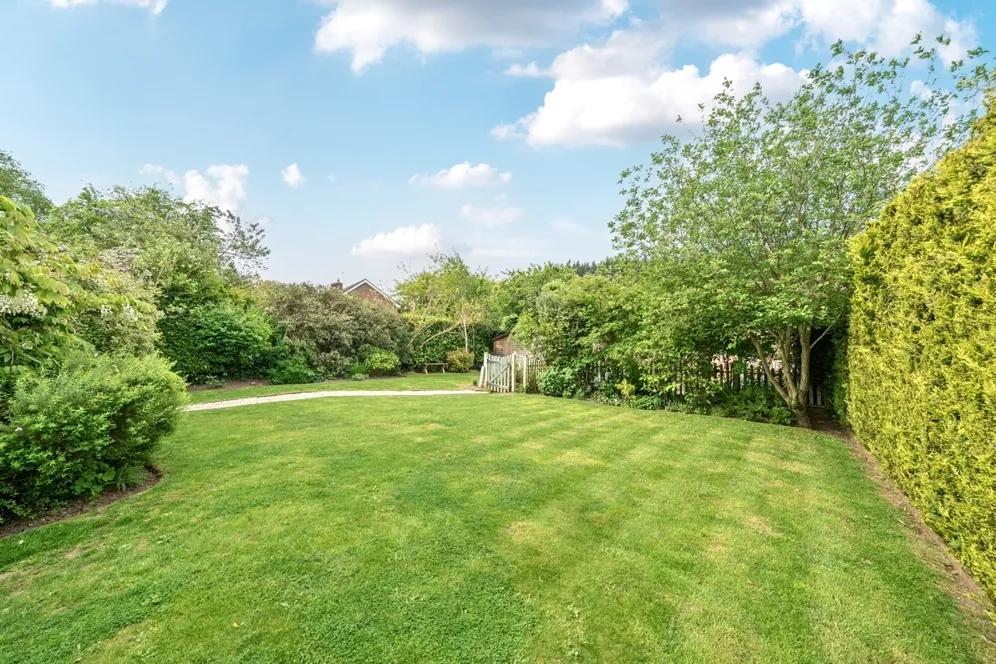 Marley Lane Kingsley Green GU27 photo 16