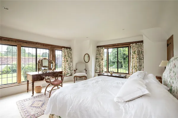 Lickfold, Petworth, GU28 photo 10