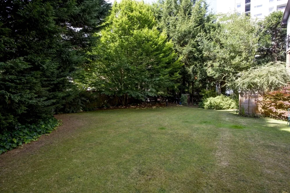 Parkside, SW19 photo 7
