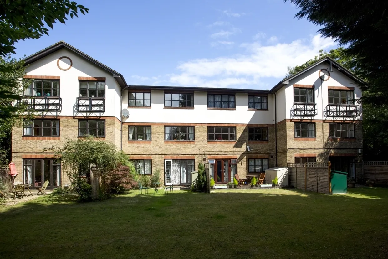 Parkside, SW19 photo 8