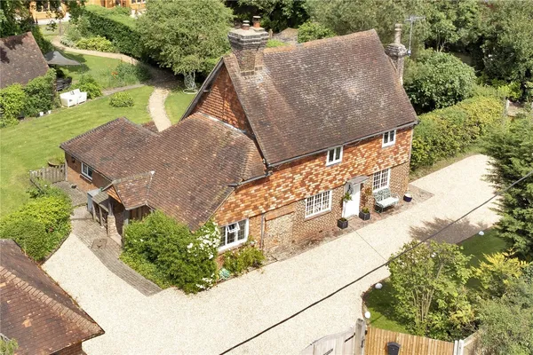 Tonbridge Road, Bough Beech, TN8 photo 11