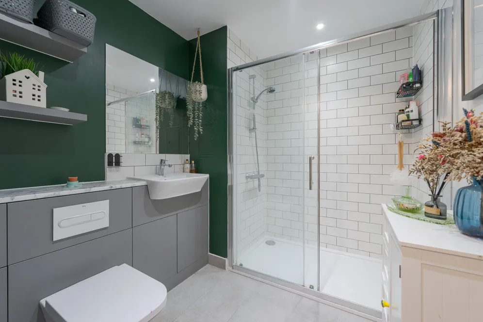 Bond Street, Ealing, W5 photo 6