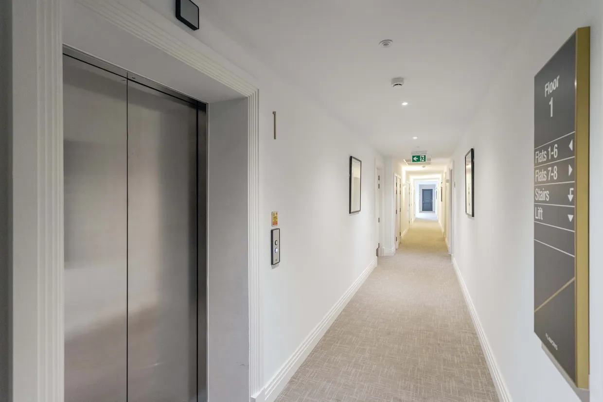 Bond Street, Ealing, W5 photo 11