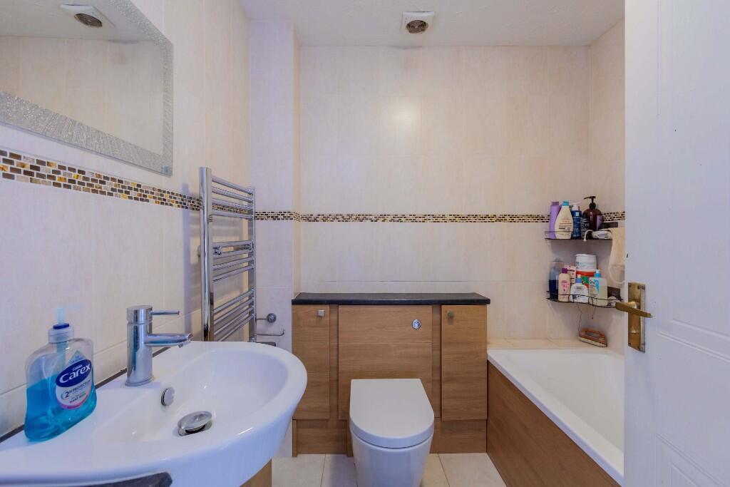 Richards Way, Cippenham Image 7