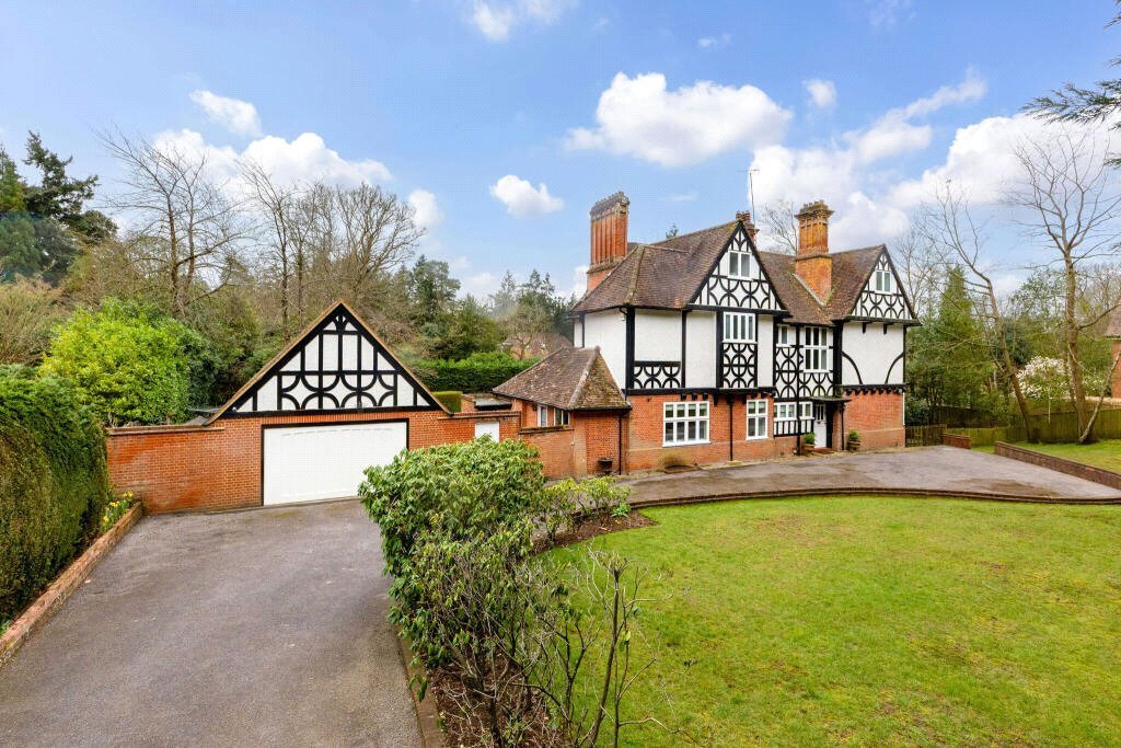 London Road, Camberley, Surrey, GU15