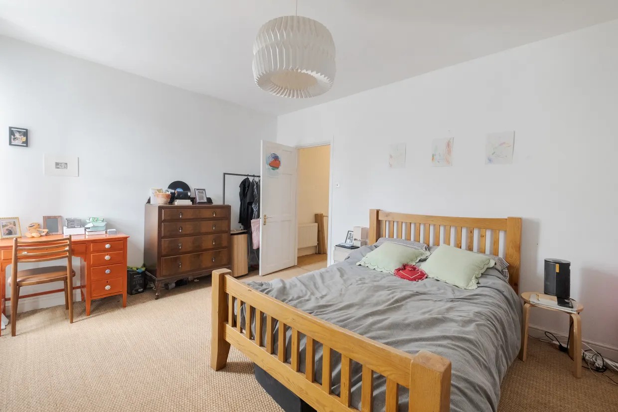 Steele Road, London, N17 photo 8