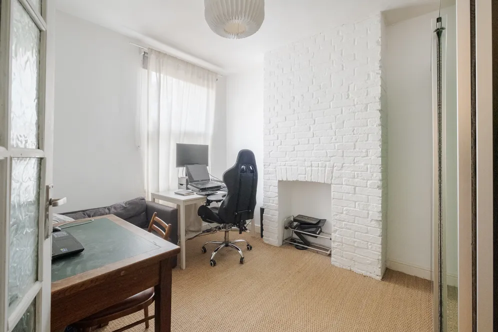 Steele Road, London, N17 photo 14