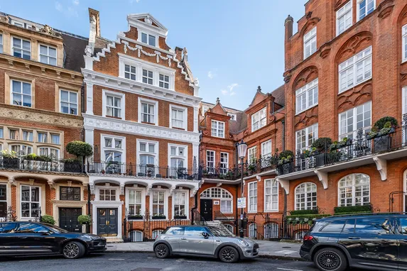 Kensington Court, London, W8
