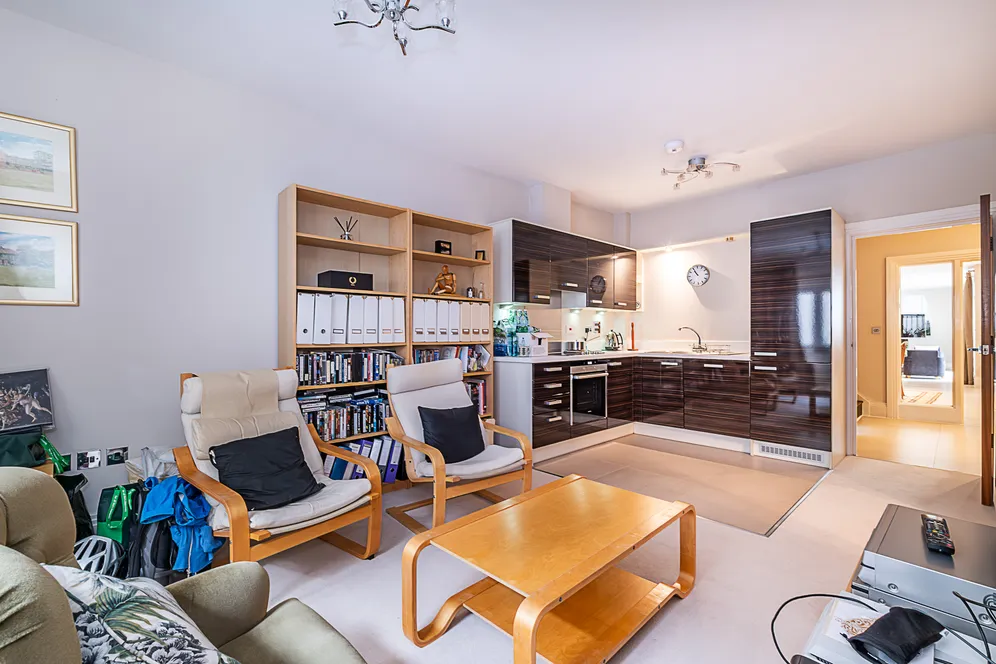 Arterberry Road, London, SW20 photo 4