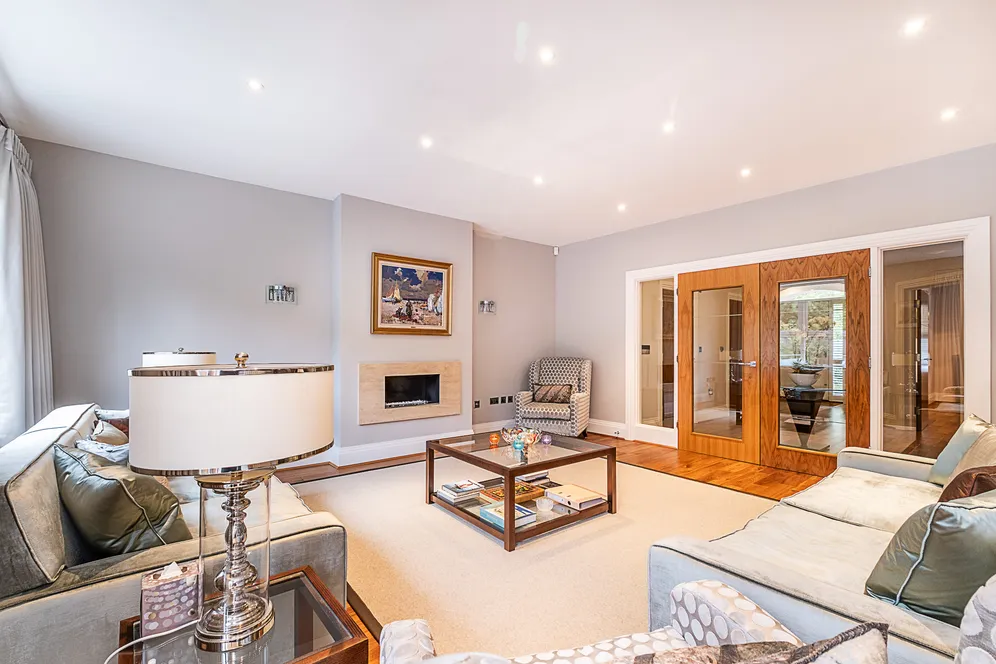 Arterberry Road, London, SW20 photo 9