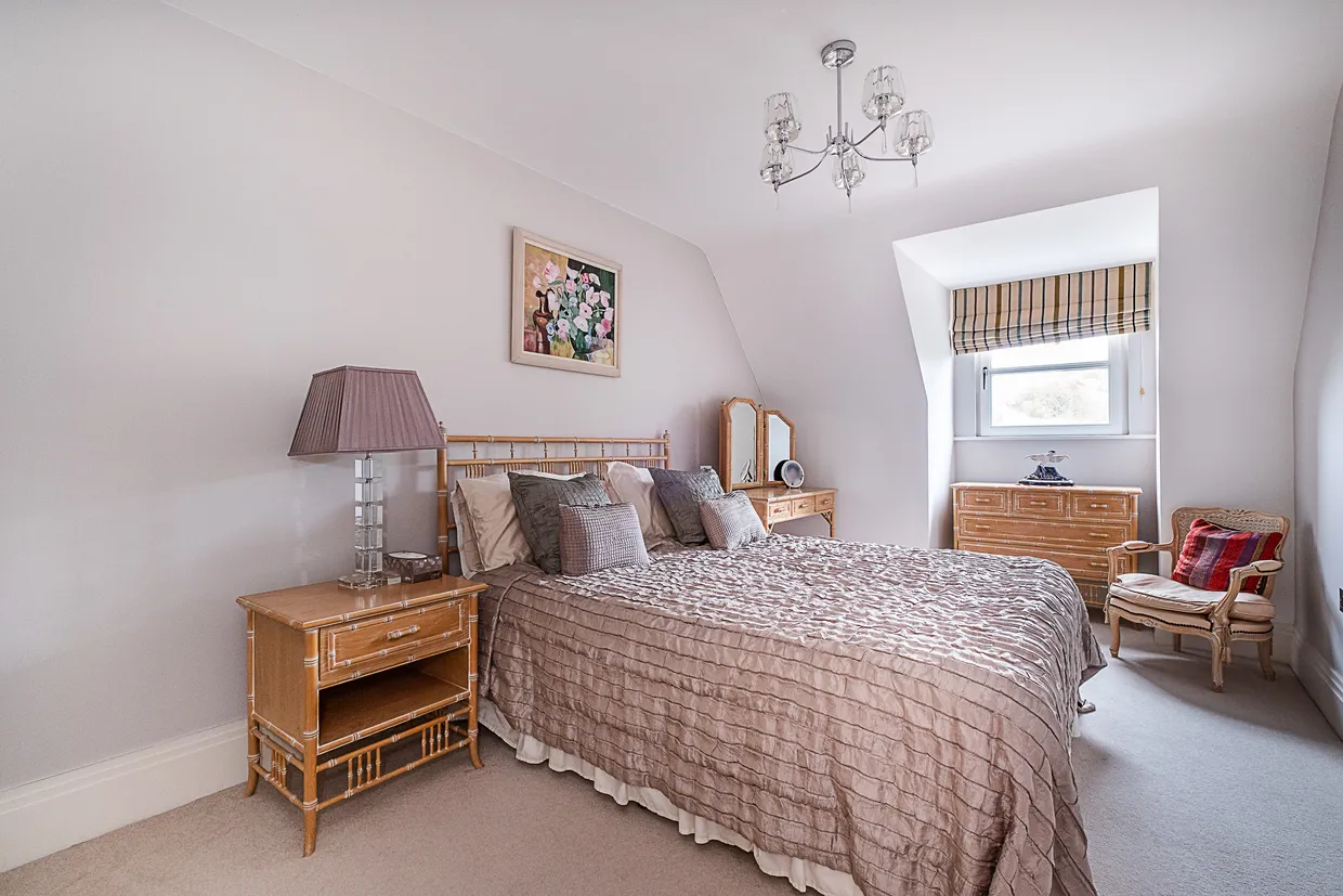 Arterberry Road, London, SW20 photo 19