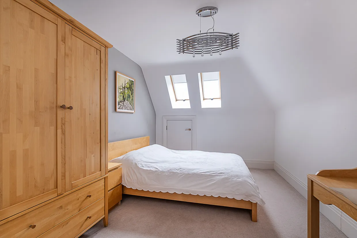 Arterberry Road, London, SW20 photo 30