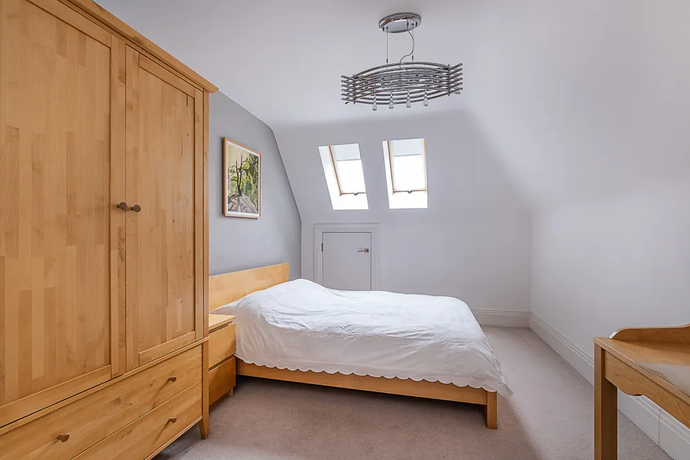 Arterberry Road, London, SW20 photo 30