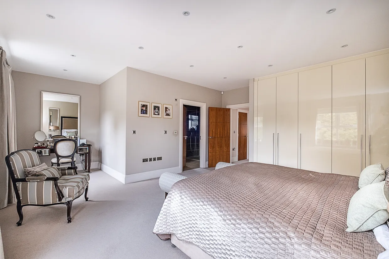 Arterberry Road, London, SW20 photo 35
