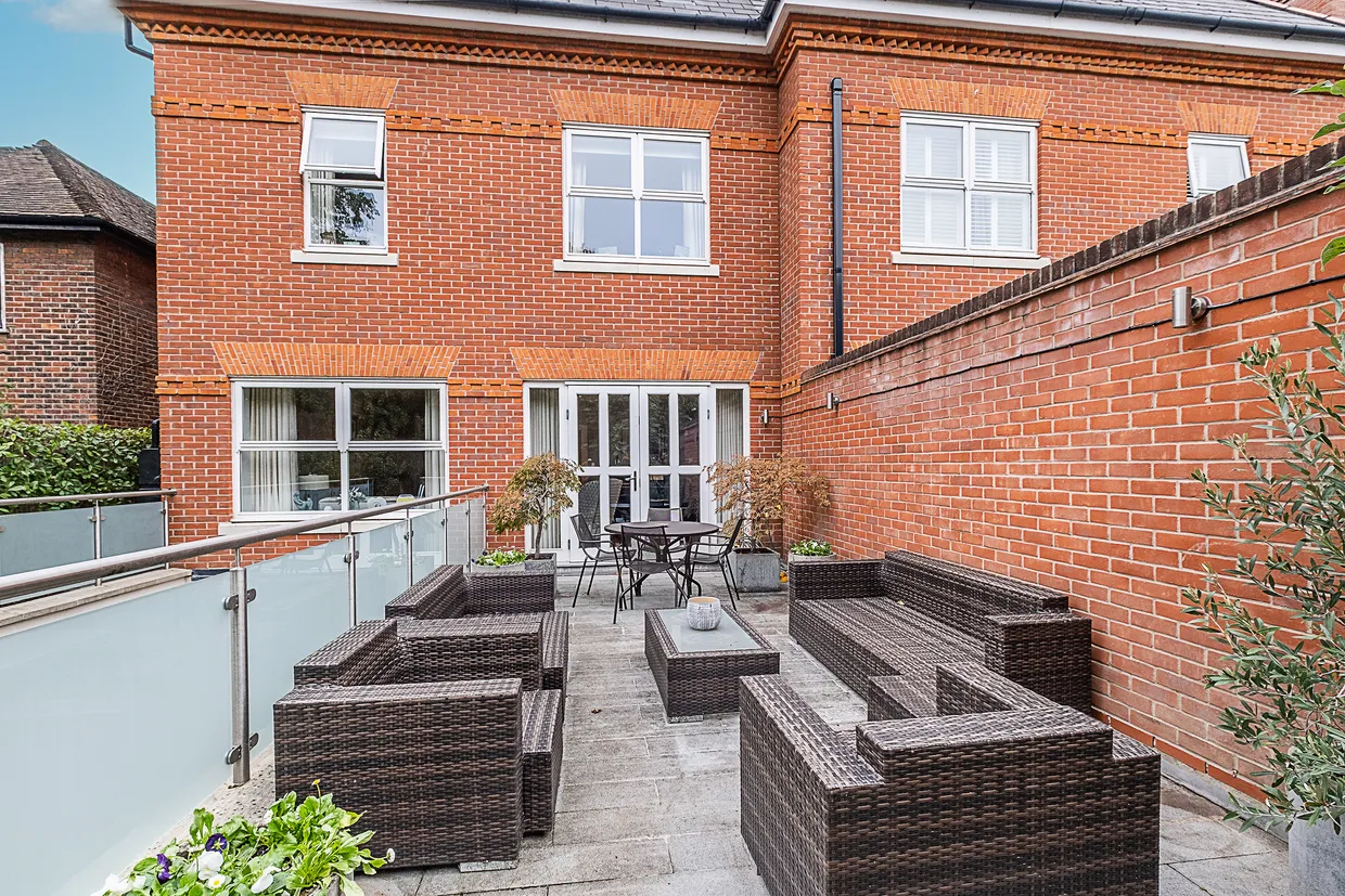 Arterberry Road, London, SW20 photo 38