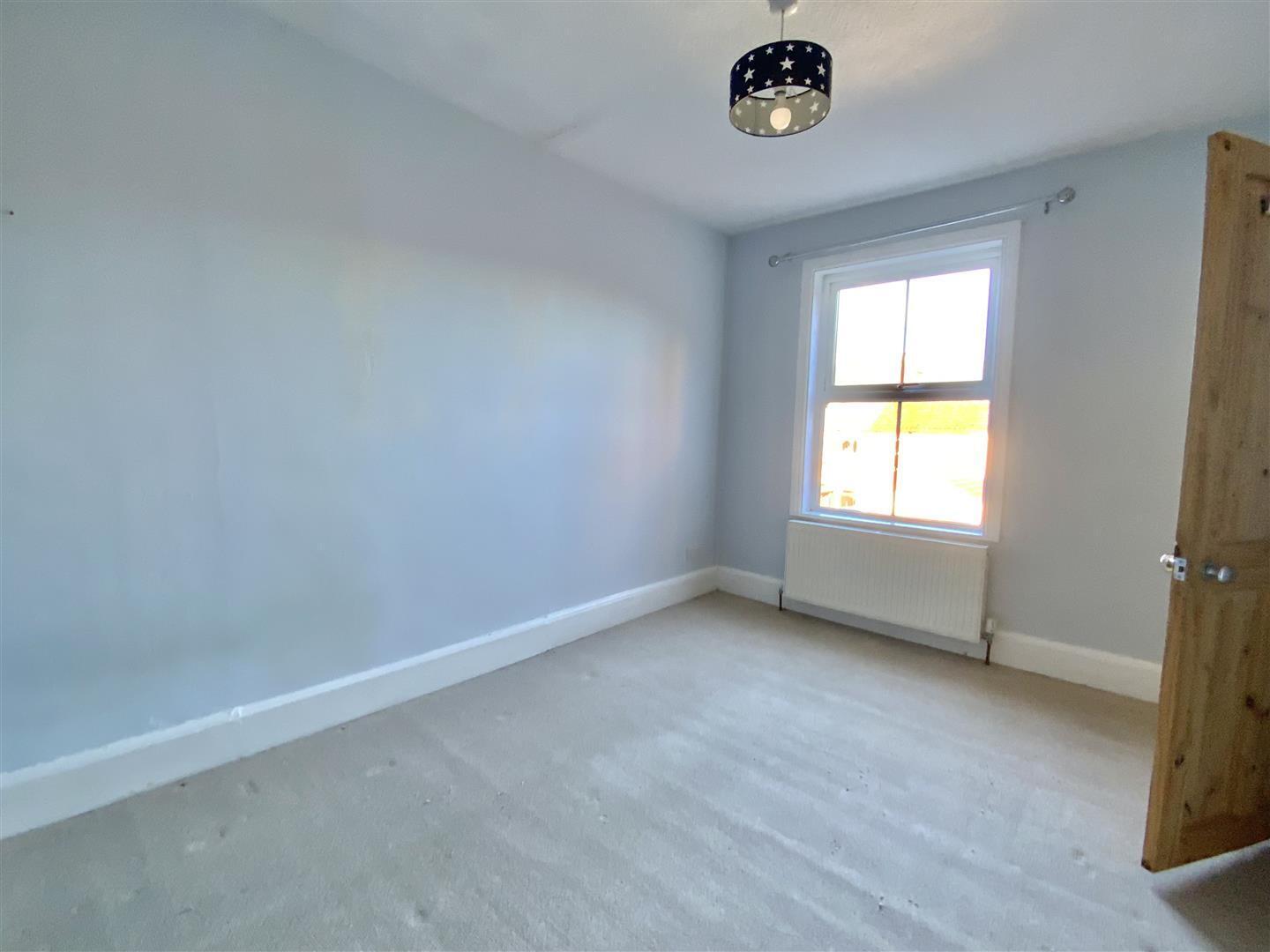 St. Giles Street, New Bradwell, Milton Keynes Image 9